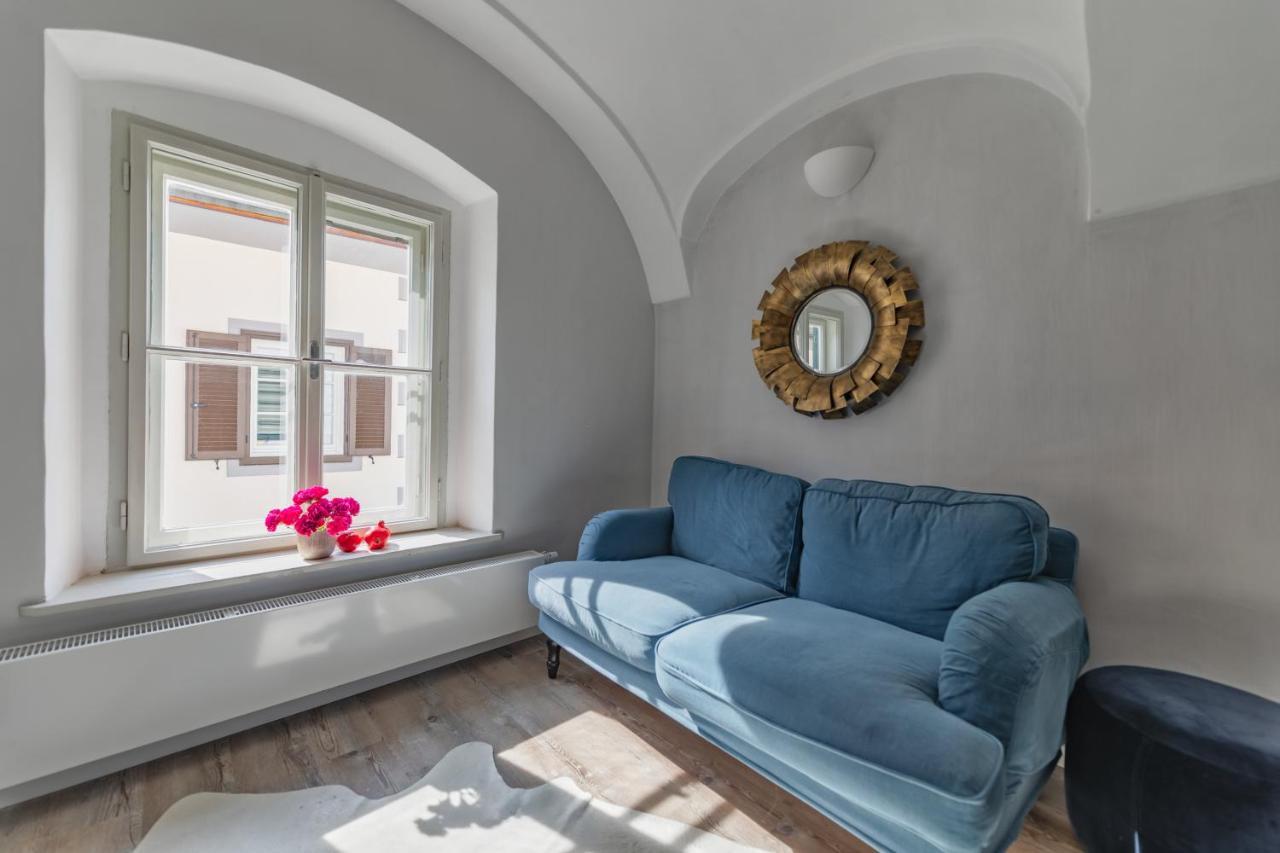 Smile Apartments Zum Goldenen Strauss Duernstein Exterior photo